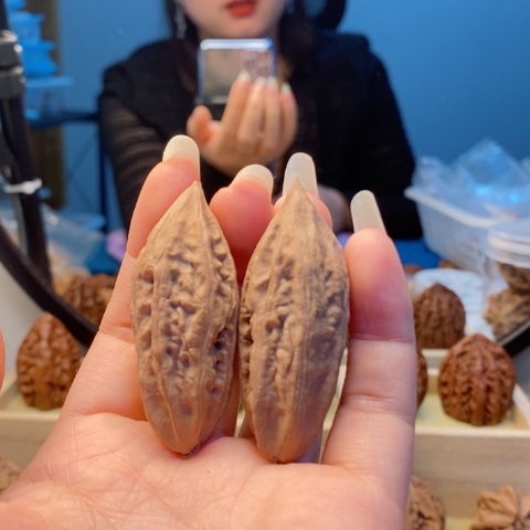 桃核把件东北秋子43