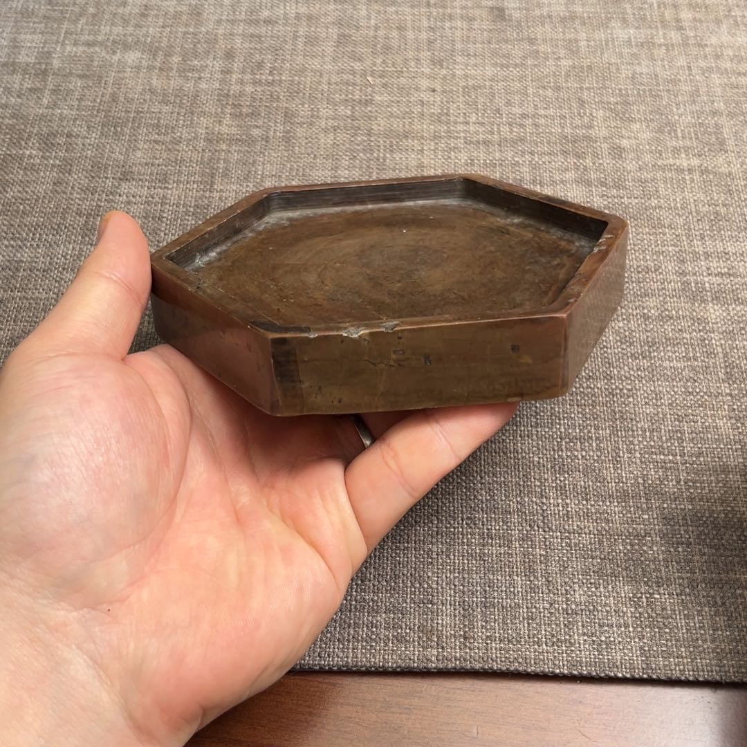 紫砂茶壶砚台。      