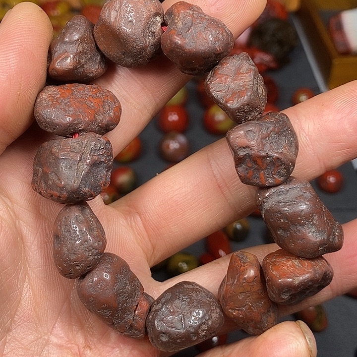 南红玛瑙未镶嵌车挂