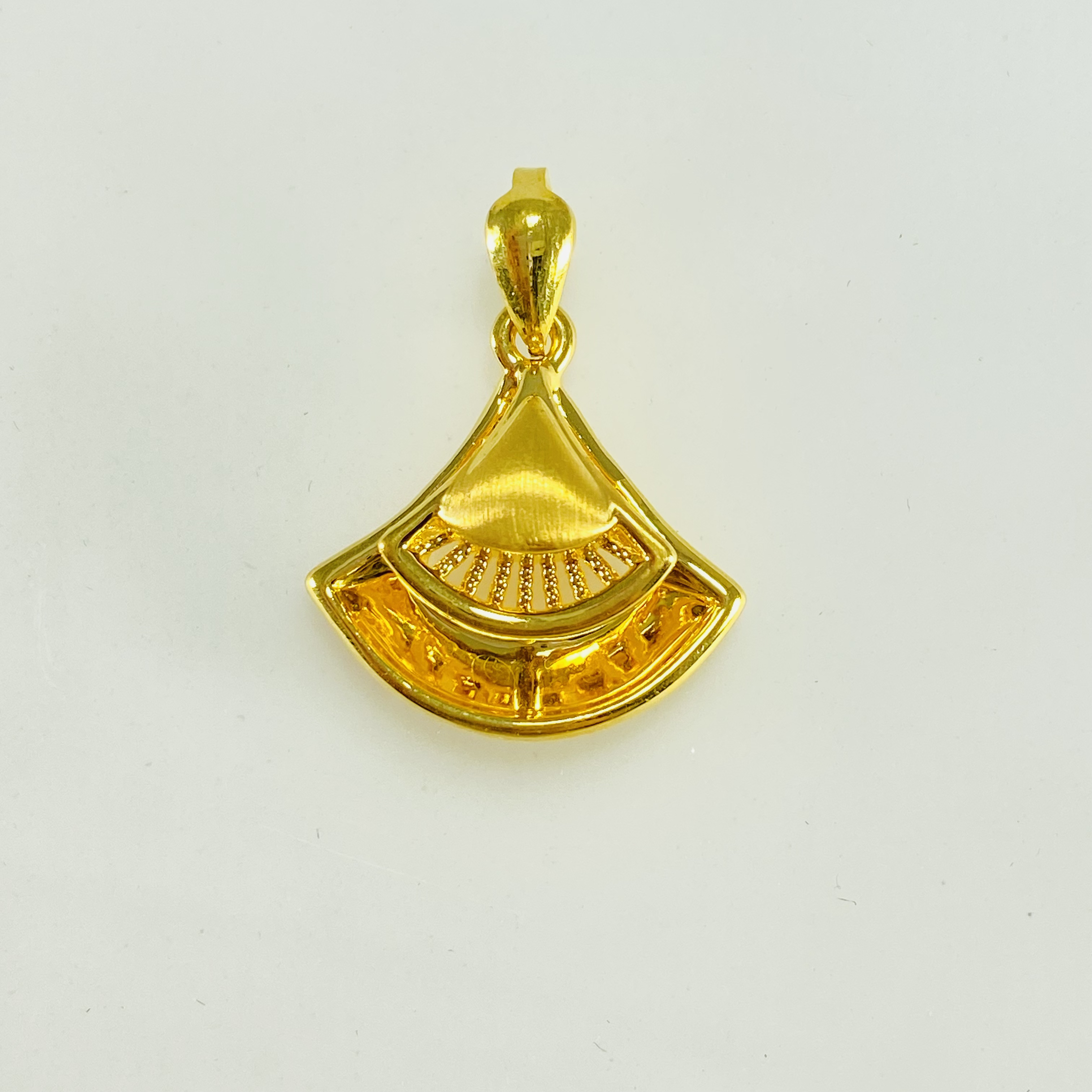足金999 黄金三生有杏吊坠 5D