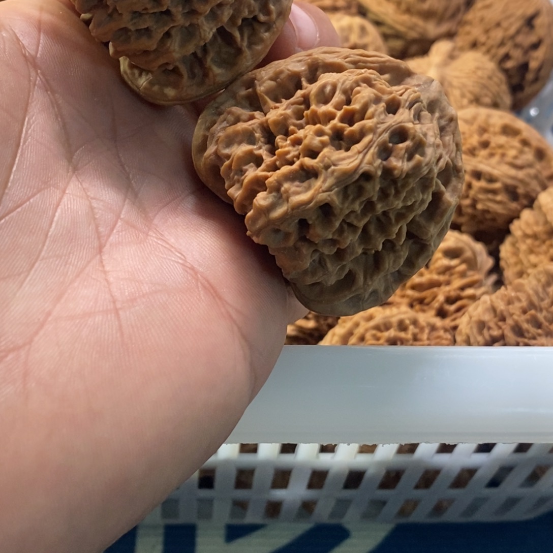 海***漂吊坠文玩核桃南疆