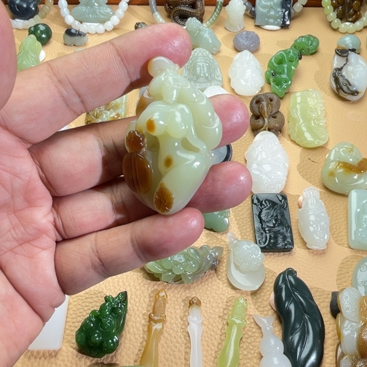 和田玉（糖玉）颈饰未镶嵌箱*定制款