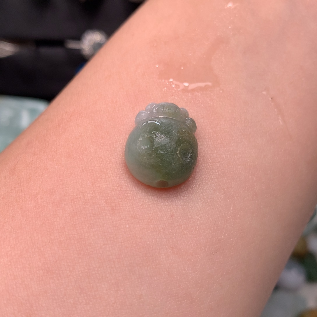 翡翠未镶嵌颈饰毛货蜘蛛