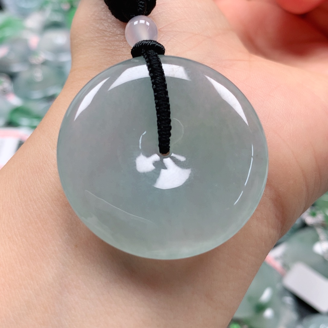 翡翠颈饰未镶嵌天然翡翠