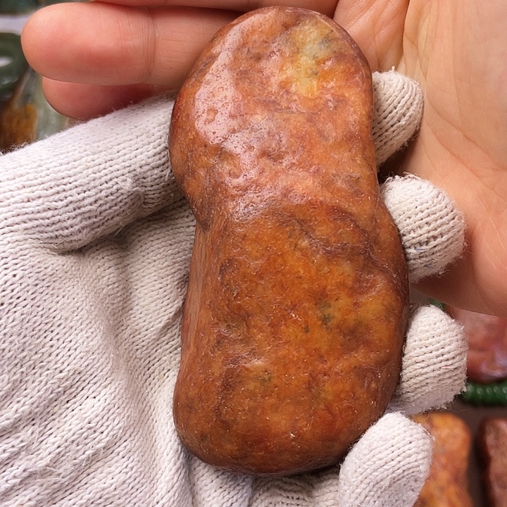 岫岩河磨玉（透闪石质玉）颈饰未镶嵌