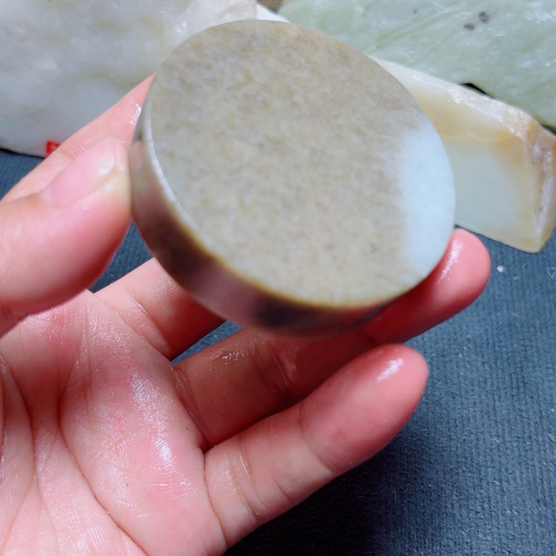 8***9和田玉未镶嵌珠宝奇石