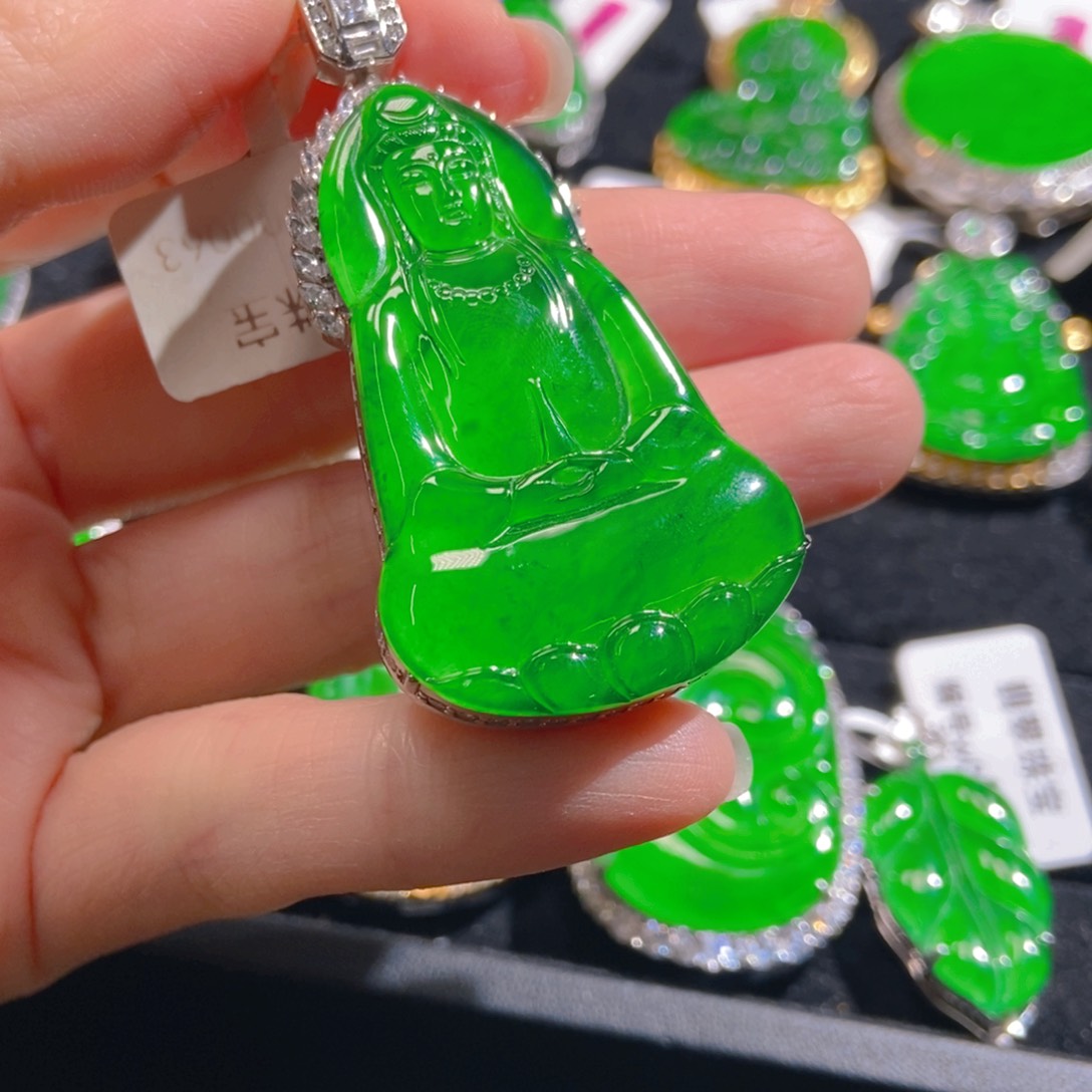 翡翠吊坠(不含链)银S925镶嵌财****女