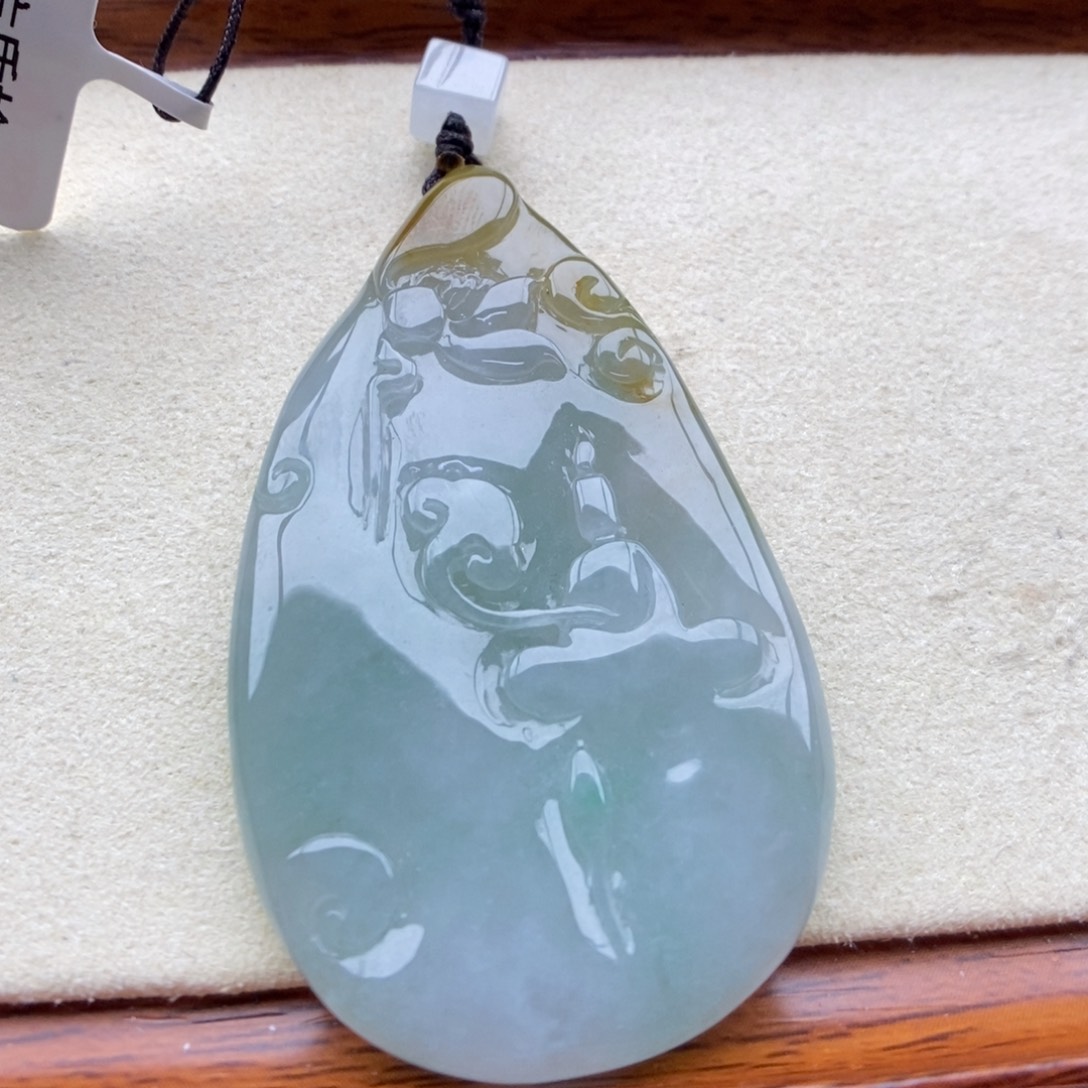 翡翠未镶嵌颈饰吊坠59