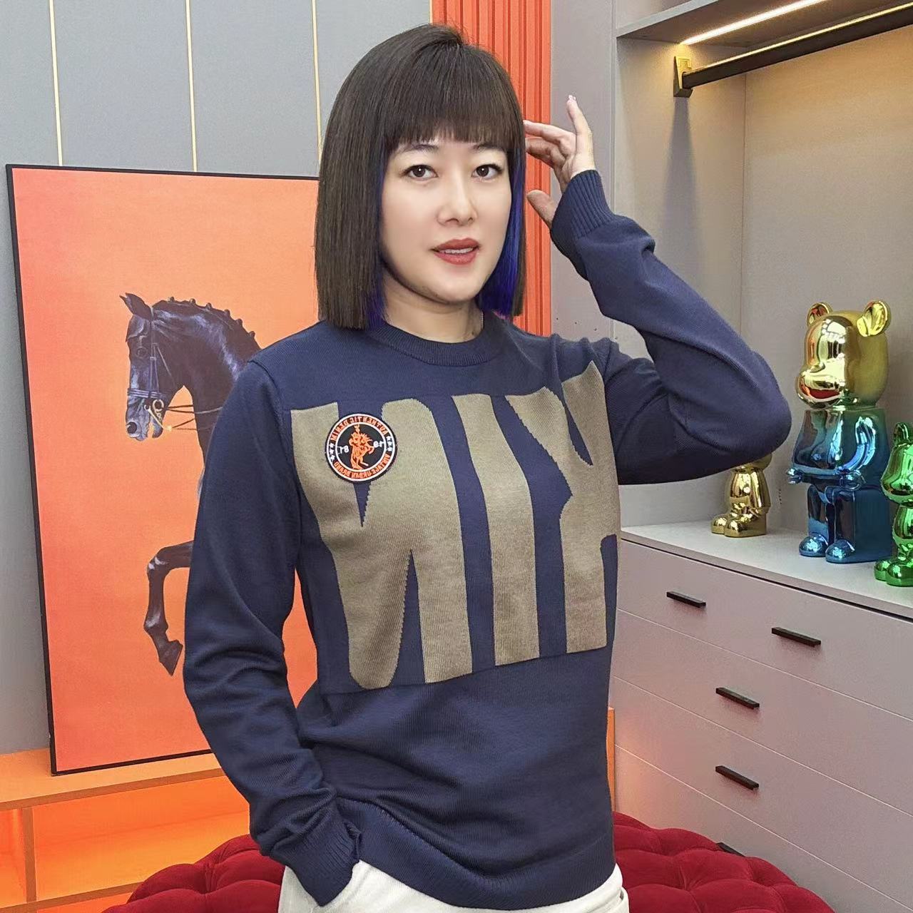 2025年秋季男士时尚百搭舒适潮流休闲字母款圆领针织衫