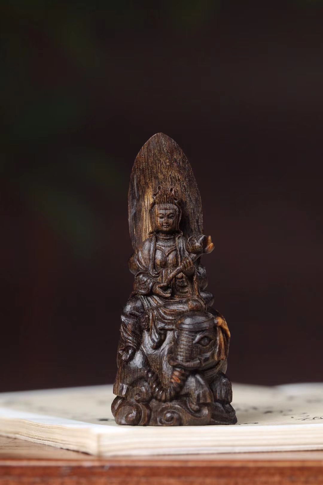 观音摆件手工雕刻件