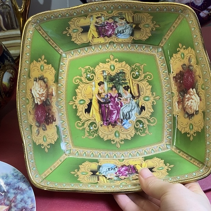 瓷片瑕疵……………………………………