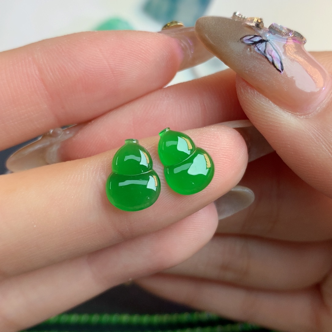 翡翠裸石10.94/8.24/2.02