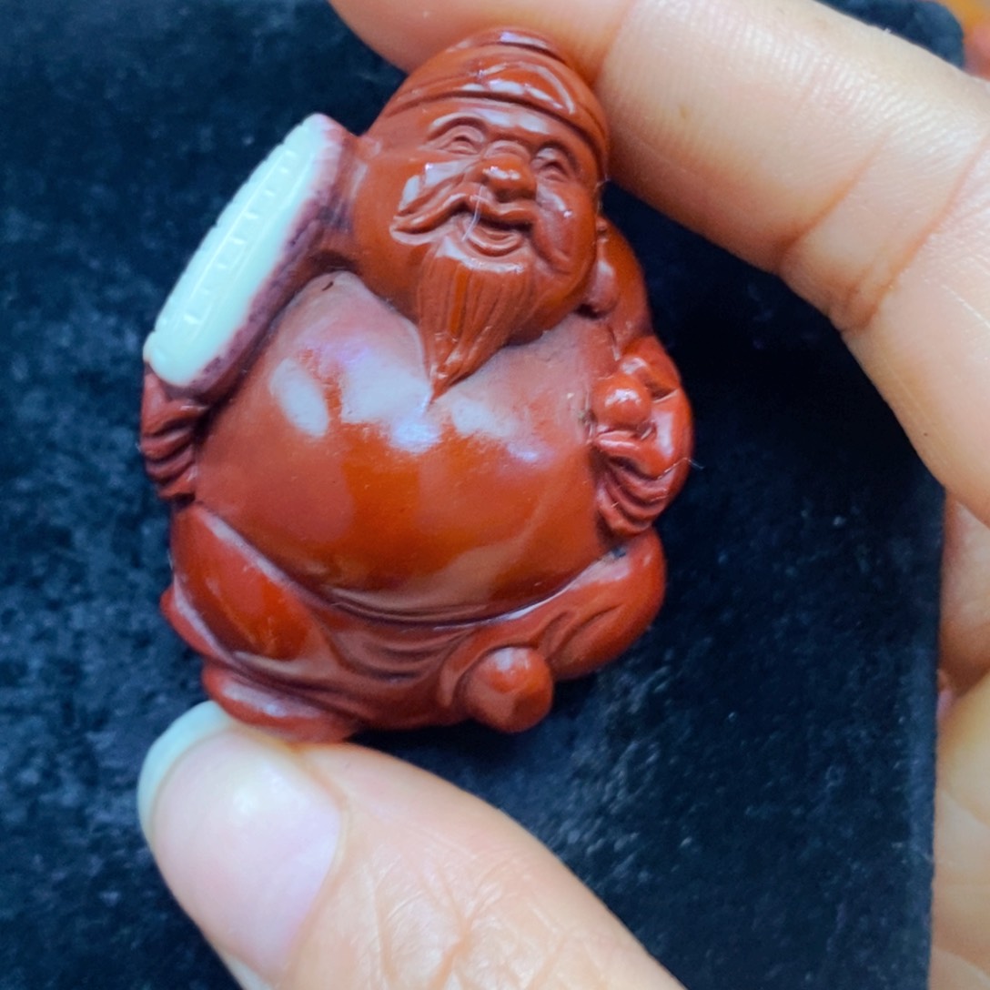 未镶嵌石英质玉（黄龙玉）项链