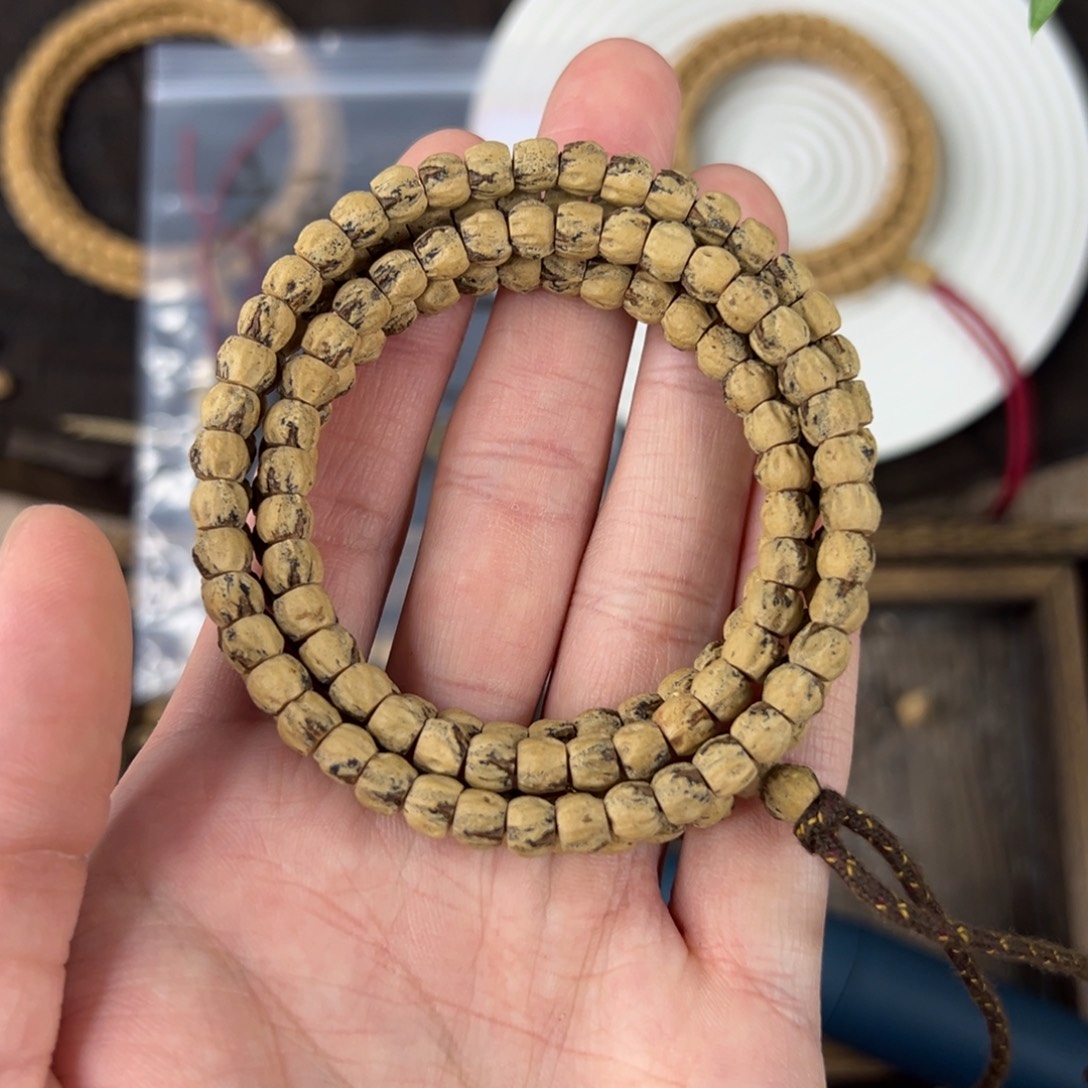 吊坠柏香籽/百香籽百香籽一条