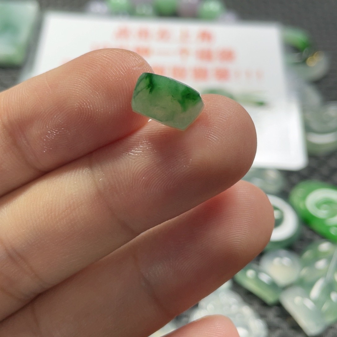 未镶嵌定制翡翠翡翠