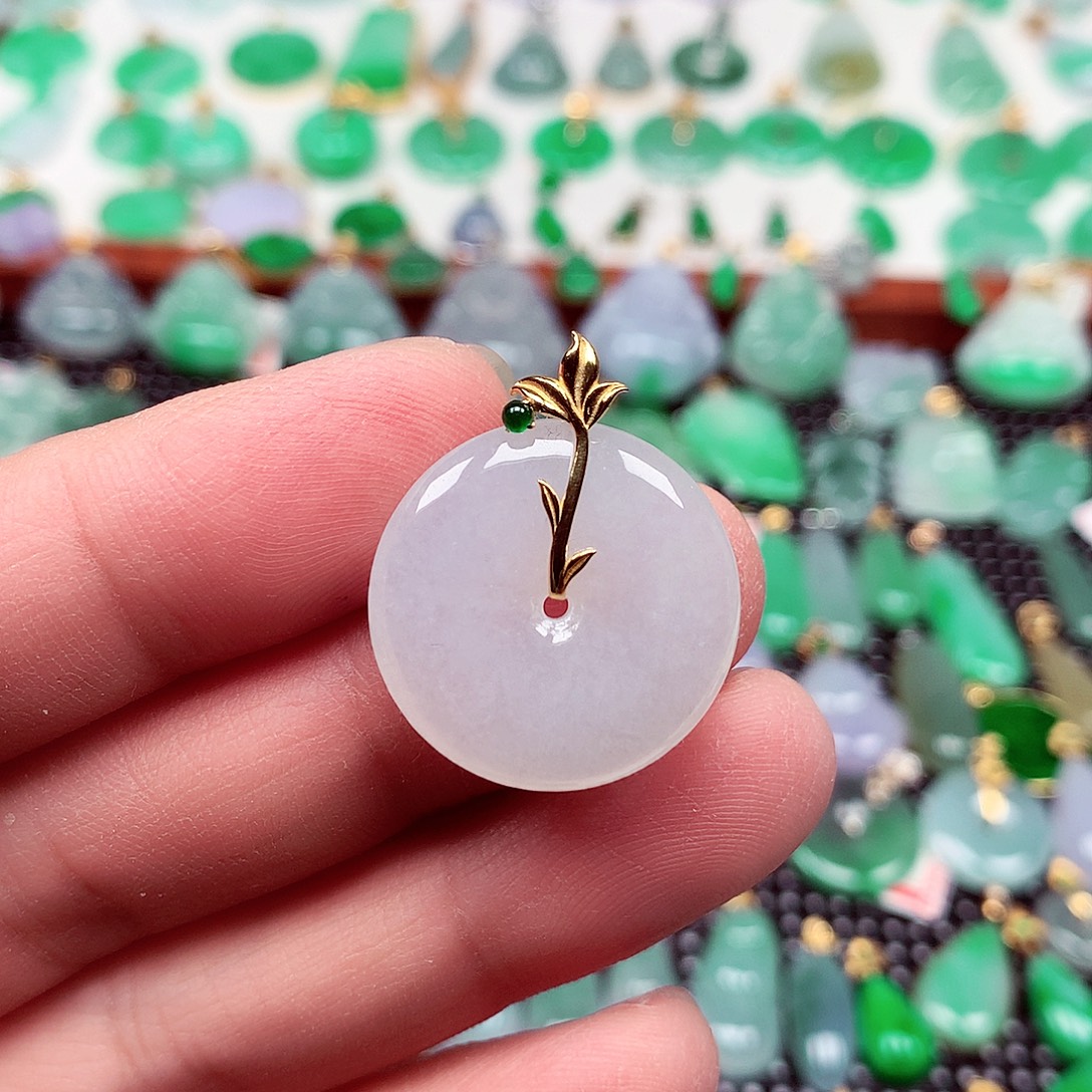 翡翠18K金镶嵌颈饰天然翡翠A货