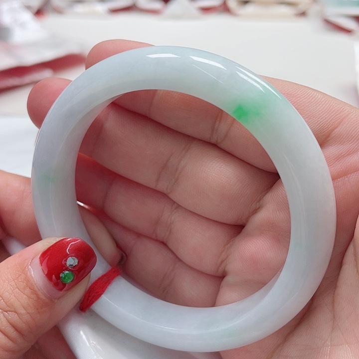 翡翠手镯（圆镯）未镶嵌缅甸翡翠手镯59圈