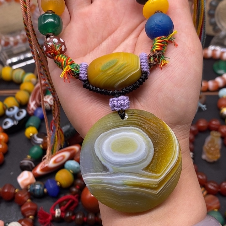 玛瑙/玉髓颈饰未镶嵌