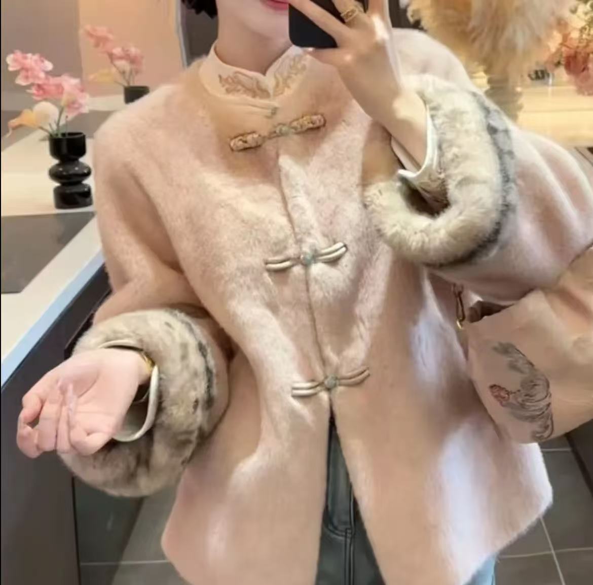 2025冬季新款挽袖纯色百搭洋气女装外套