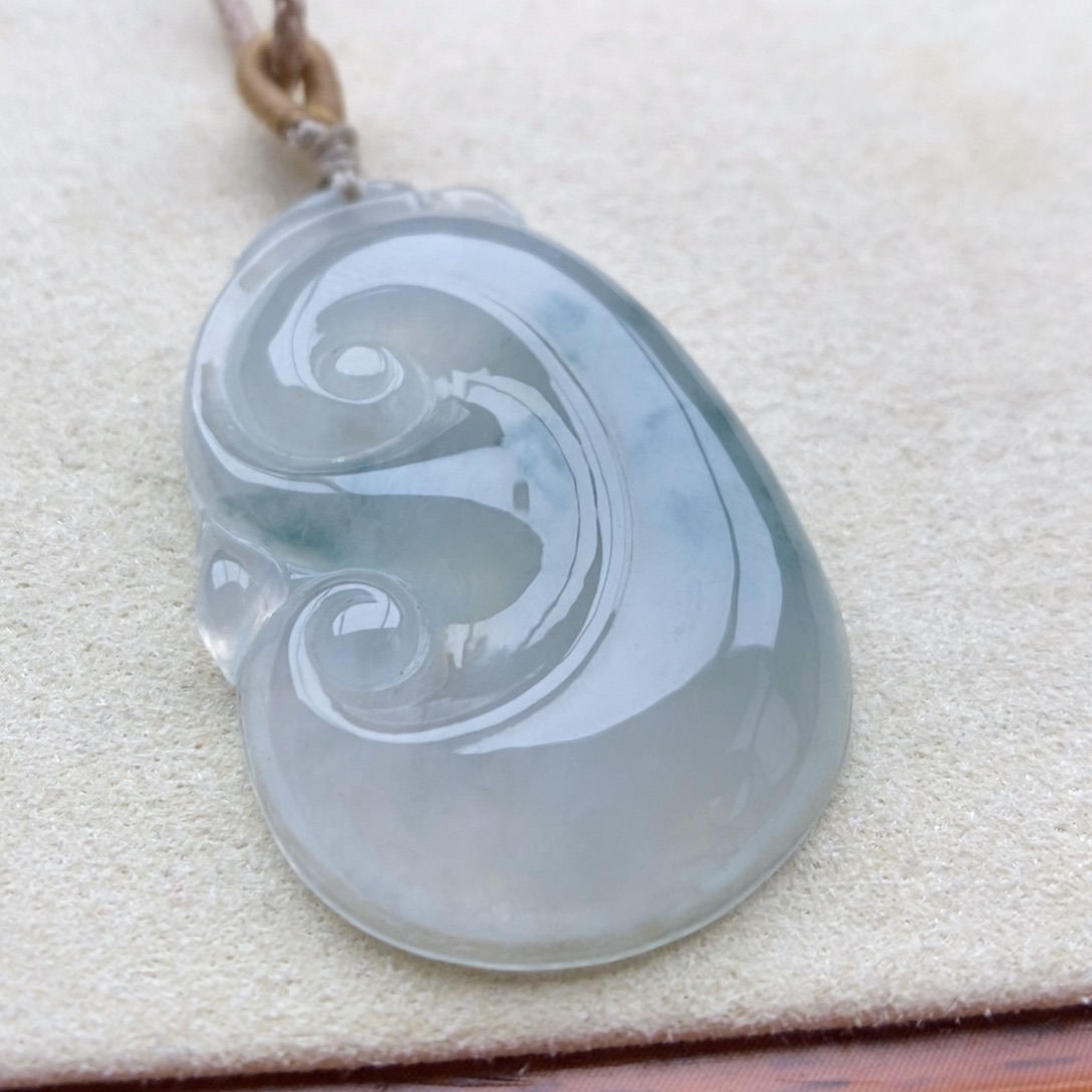 翡翠未镶嵌颈饰吊坠