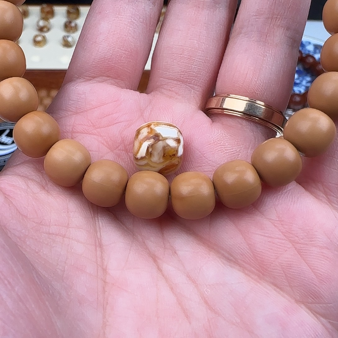 猴头核桃吊坠搭配