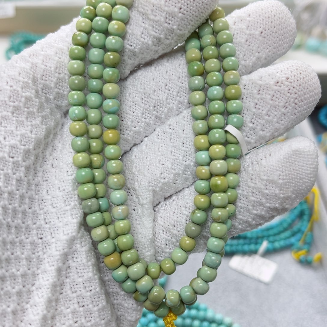 绿松石绿松石未镶嵌