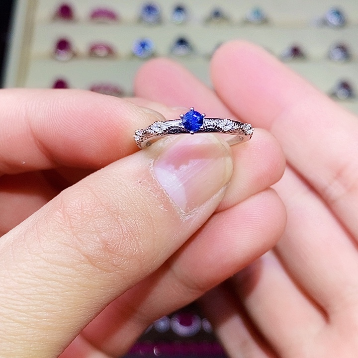 蓝宝石戒指银S925镶嵌