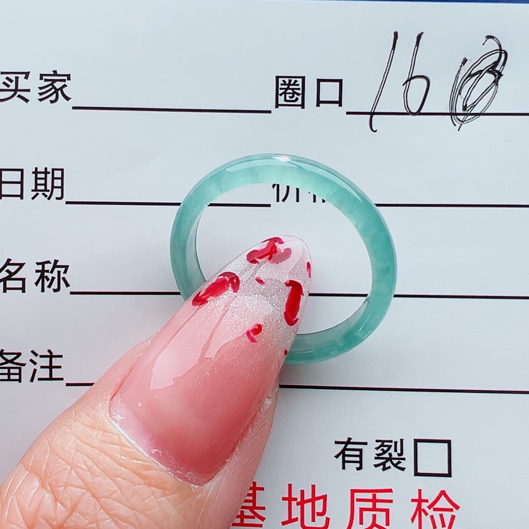 未镶嵌戒指翡翠戒指