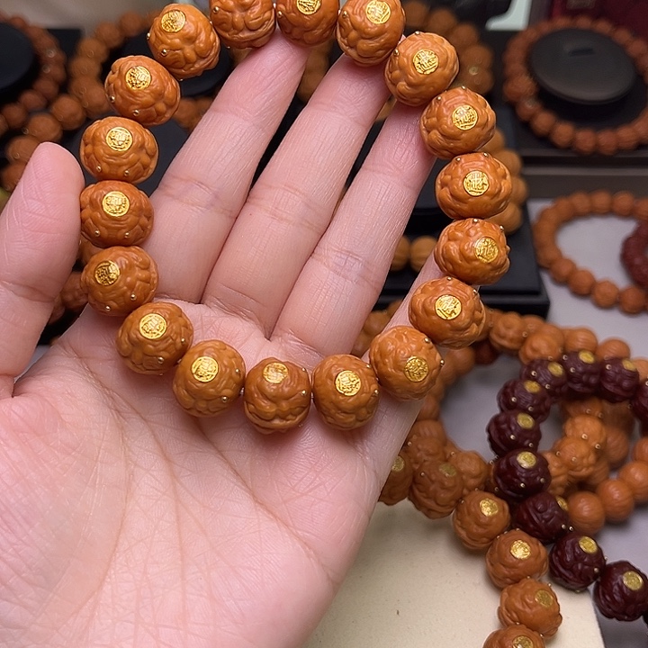 猴头核桃吊坠金蟾1.5，带手套刷子文玩袋