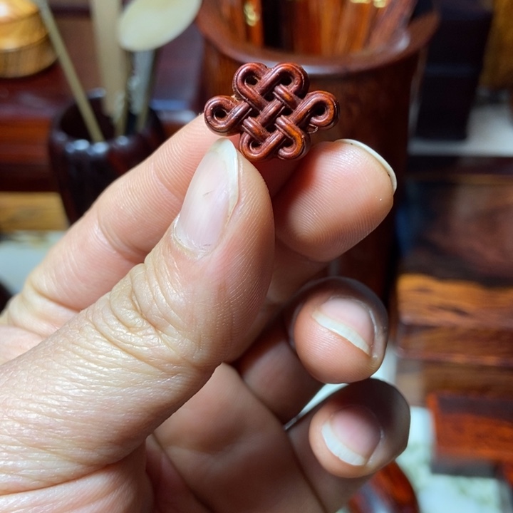 檀香紫檀（小叶紫檀）背鱼