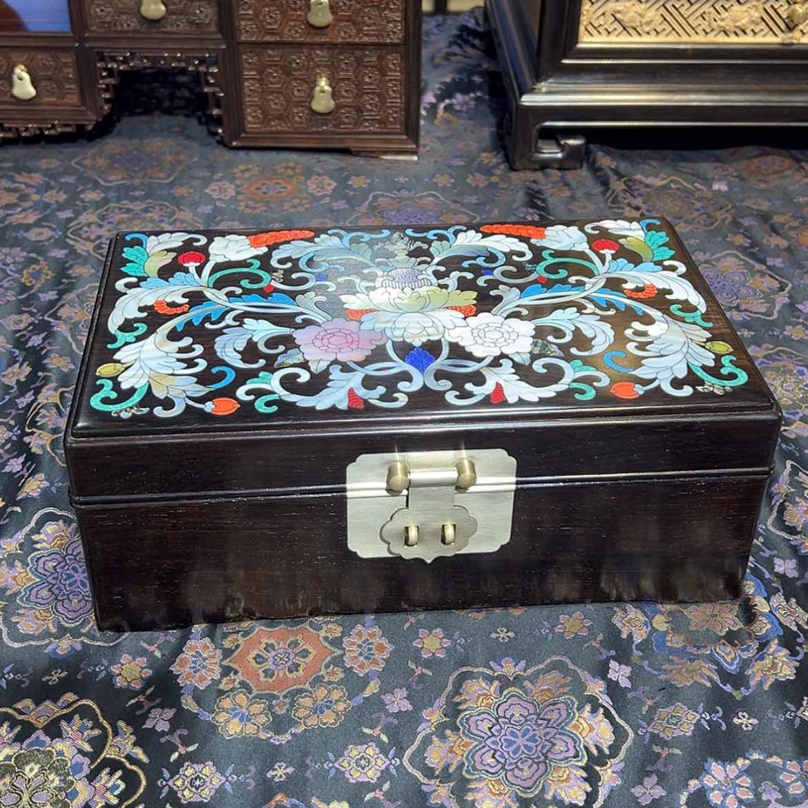 【闪购商品】黑酸枝木类成套家具盒子