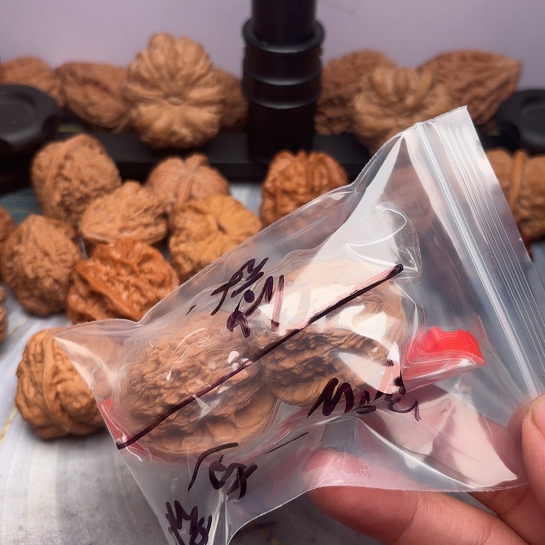 路***在福袋核桃真是好的啊