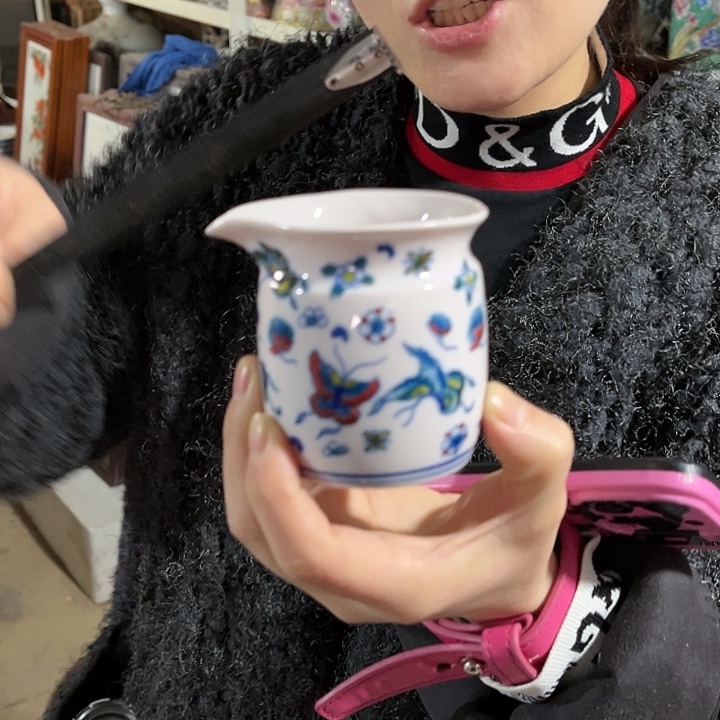 瓷片景德镇陶瓷公道壶。红。