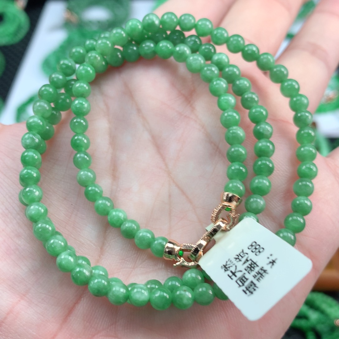 翡翠手链未镶嵌翡翠