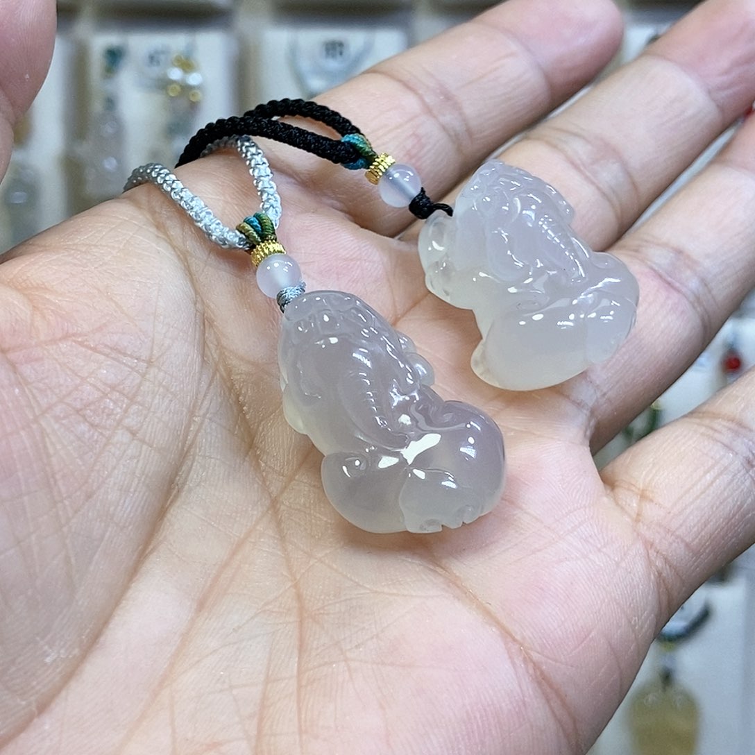 玛瑙/玉髓颈饰未镶嵌