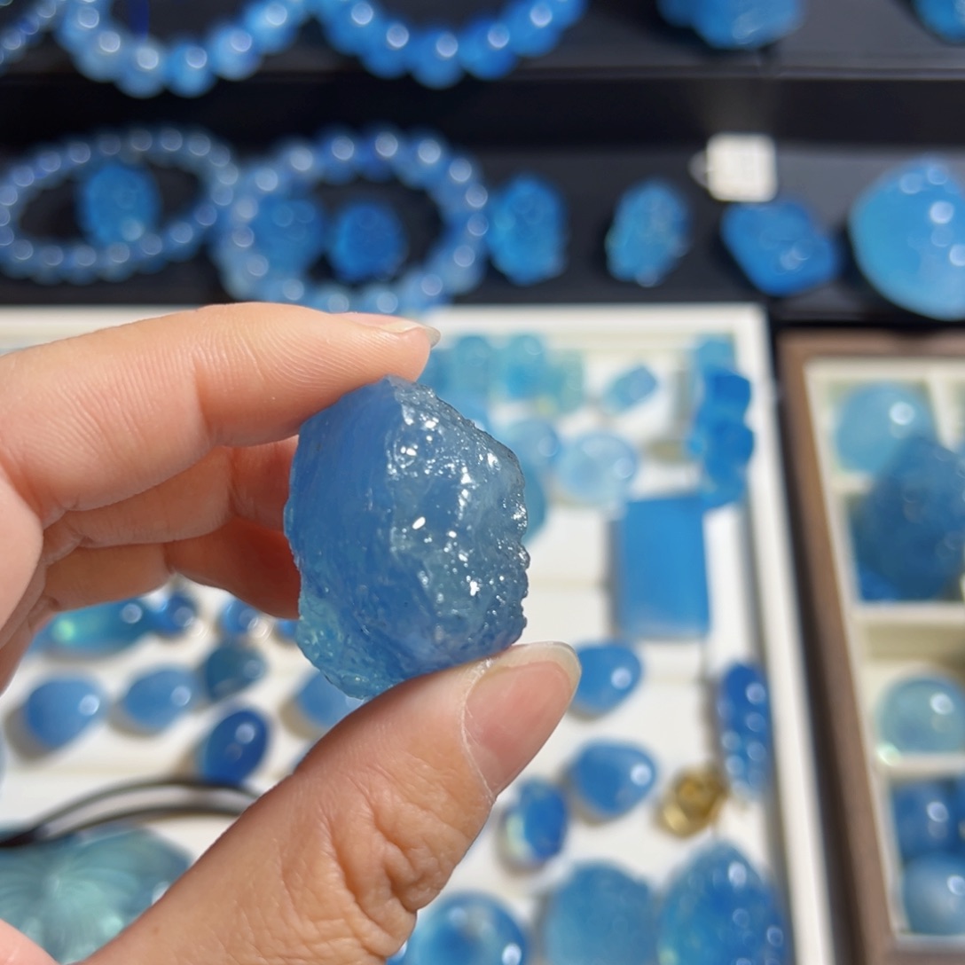 白***。海蓝原石直播间专拍