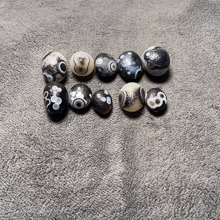 用***3玛瑙/玉髓未镶嵌珠宝奇石