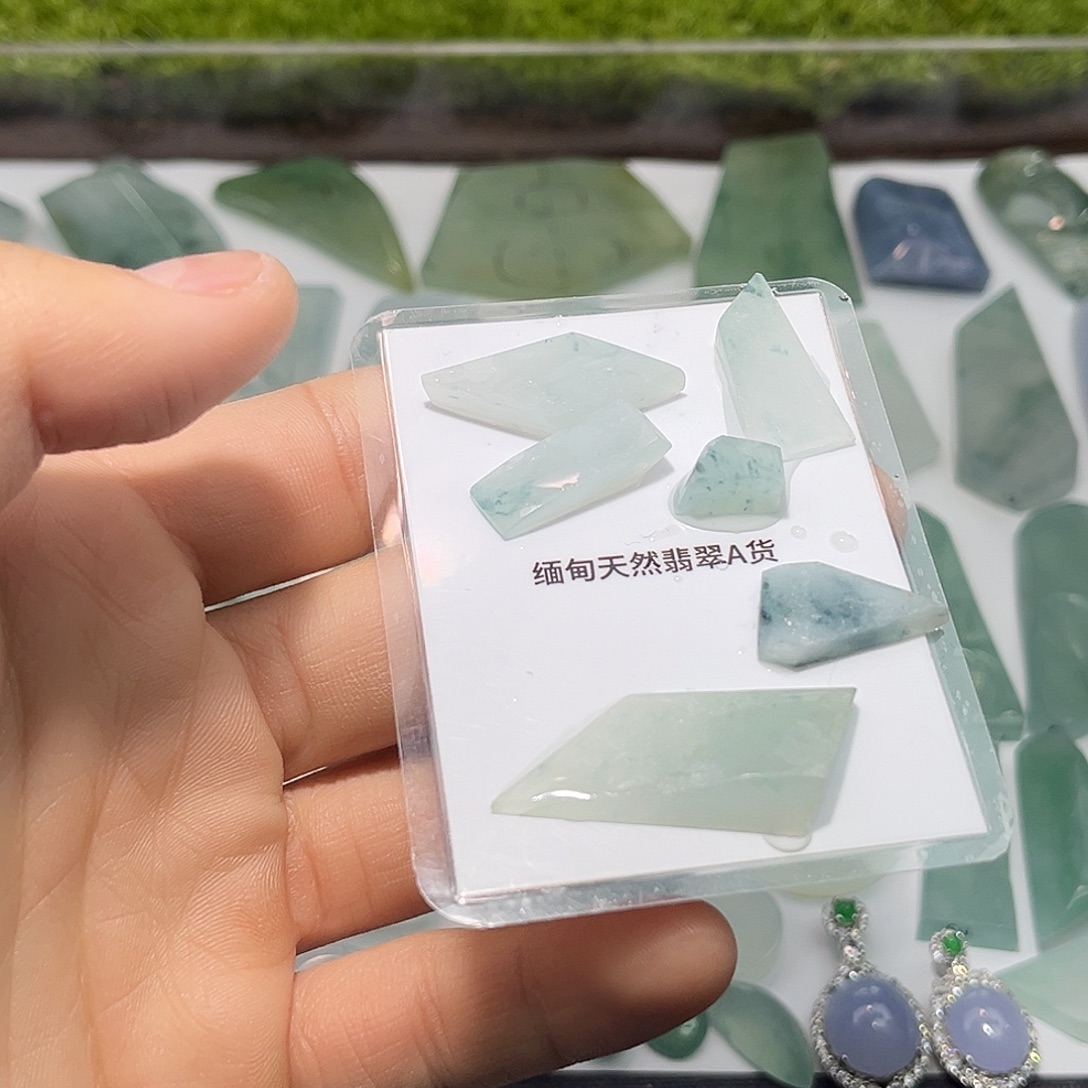 翡翠未镶嵌颈饰46677