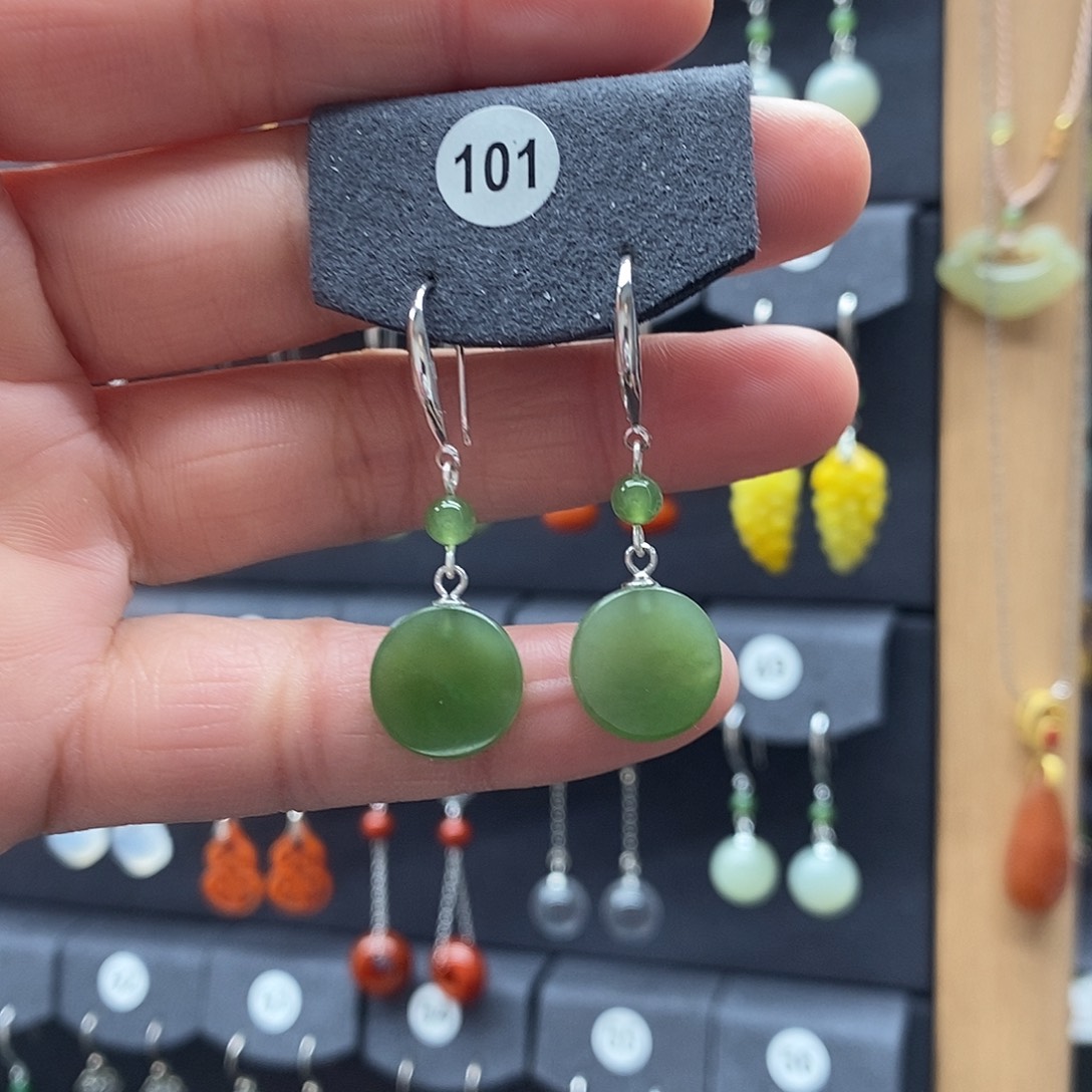 健***乐和田玉银S925镶嵌耳饰