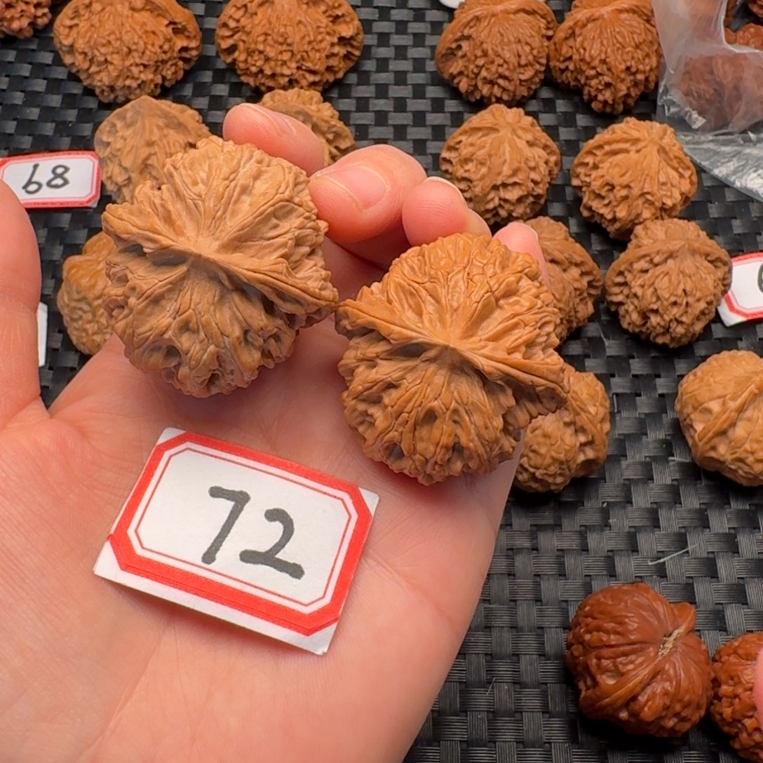 文玩核桃把件全品41尺苹果园