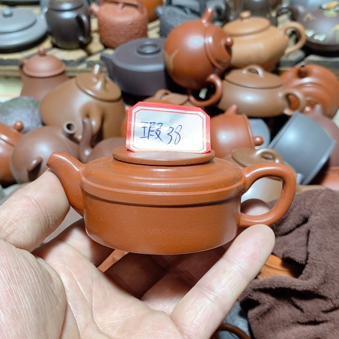 紫砂茶壶欢迎各位光临惠顾