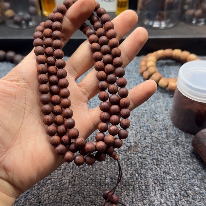 藤类精品红油多圈圆珠0.8×108颗降真香