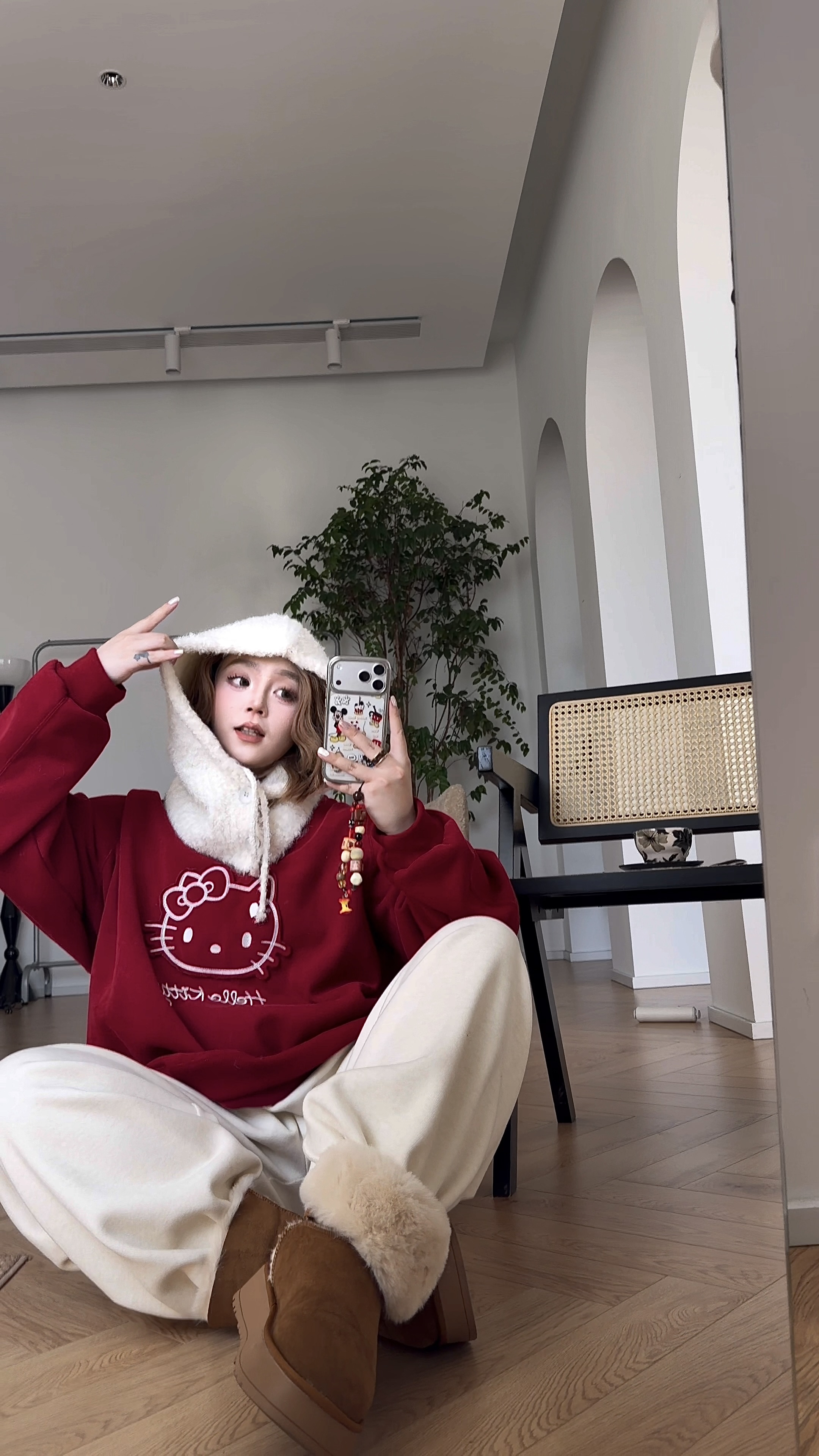 【FANFAN】圣诞KT-大码秋冬季圆领贴布刺绣宽松加绒重磅卫衣女F0075