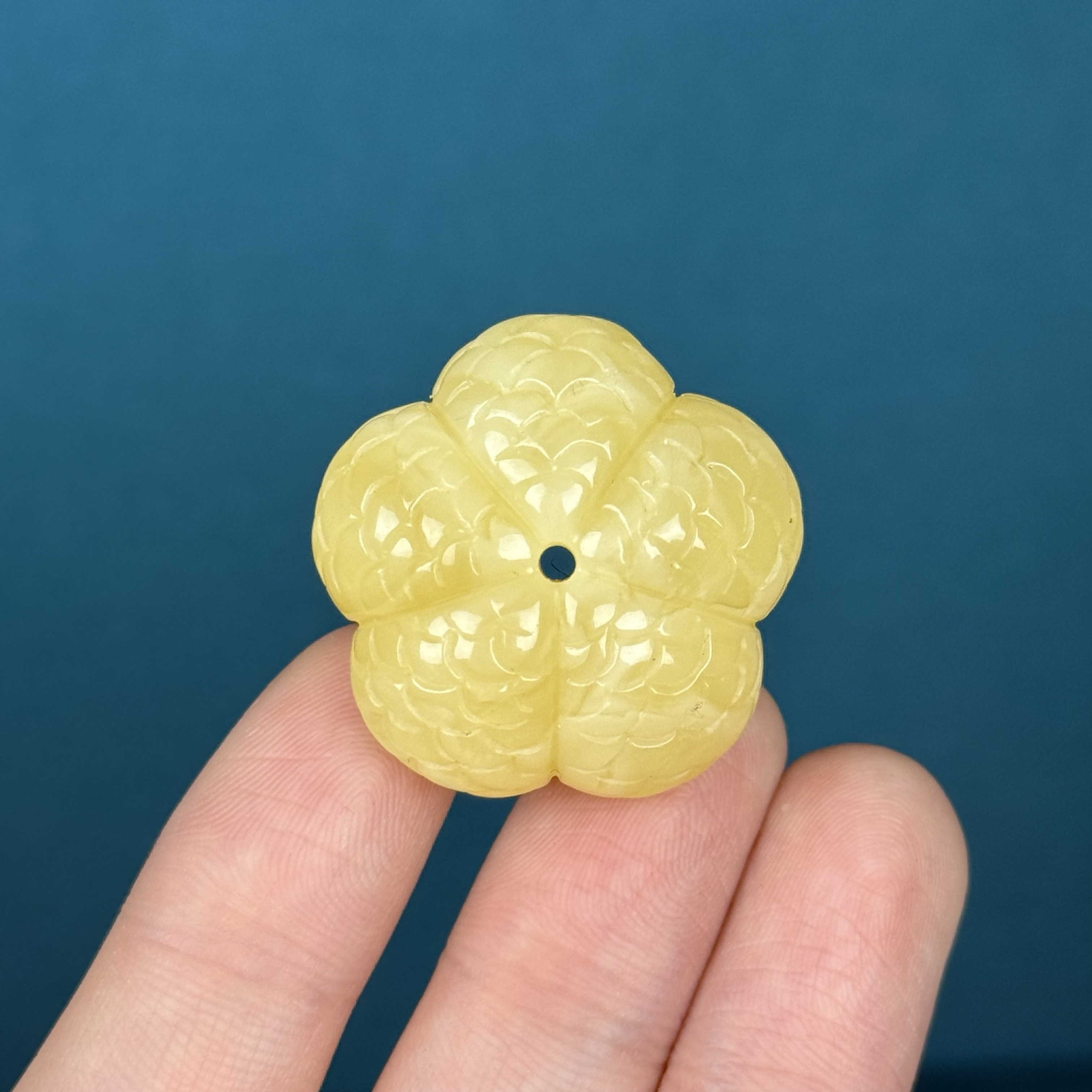 D7568天然原矿蜜蜡【瑕疵特价】五瓣花 29*15mm支持复检假一罚十