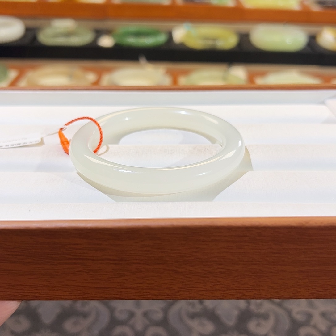 和田玉手镯未镶嵌  【冰白】