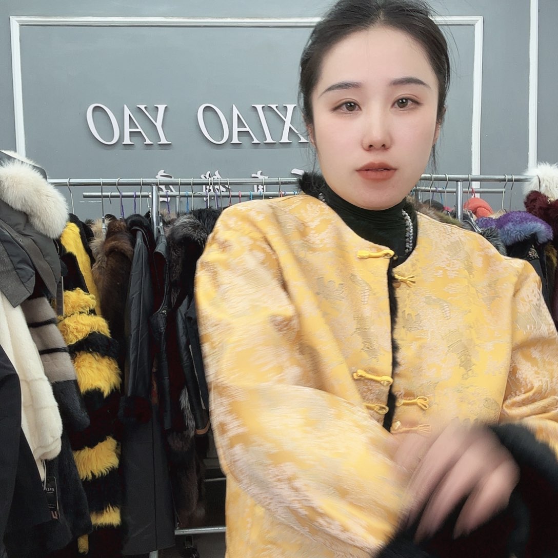 姚小妖家高端皮草