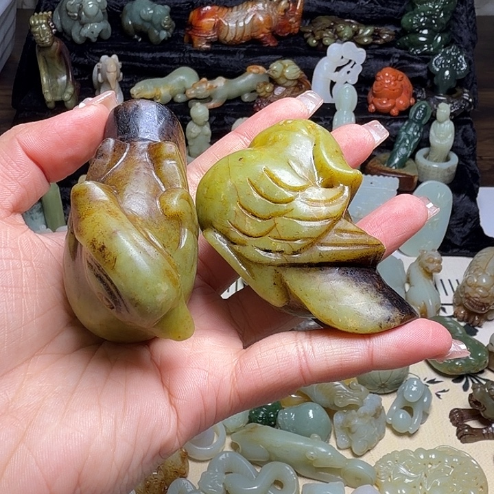 和田玉（糖玉）未镶嵌颈饰