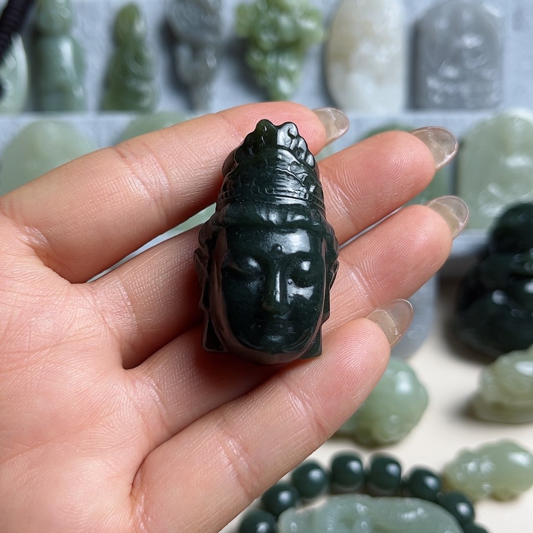 和田玉未镶嵌挂件