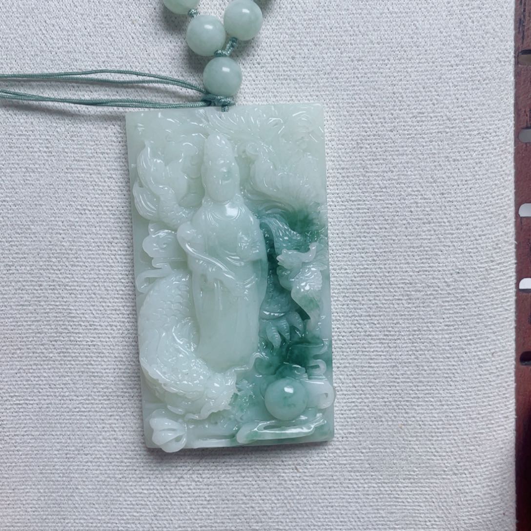 k***a透闪石-蛇纹石玉未镶嵌颈饰