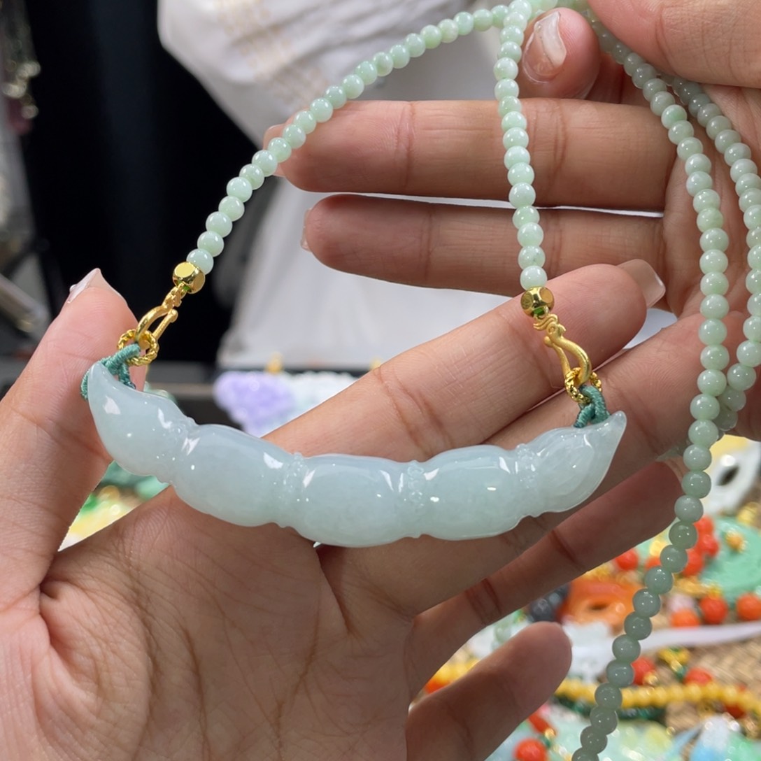 翡翠颈饰未镶嵌代编织